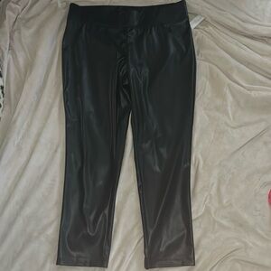 Black Faux Leather Morgan Taylor Size 3X Leggings- NWT